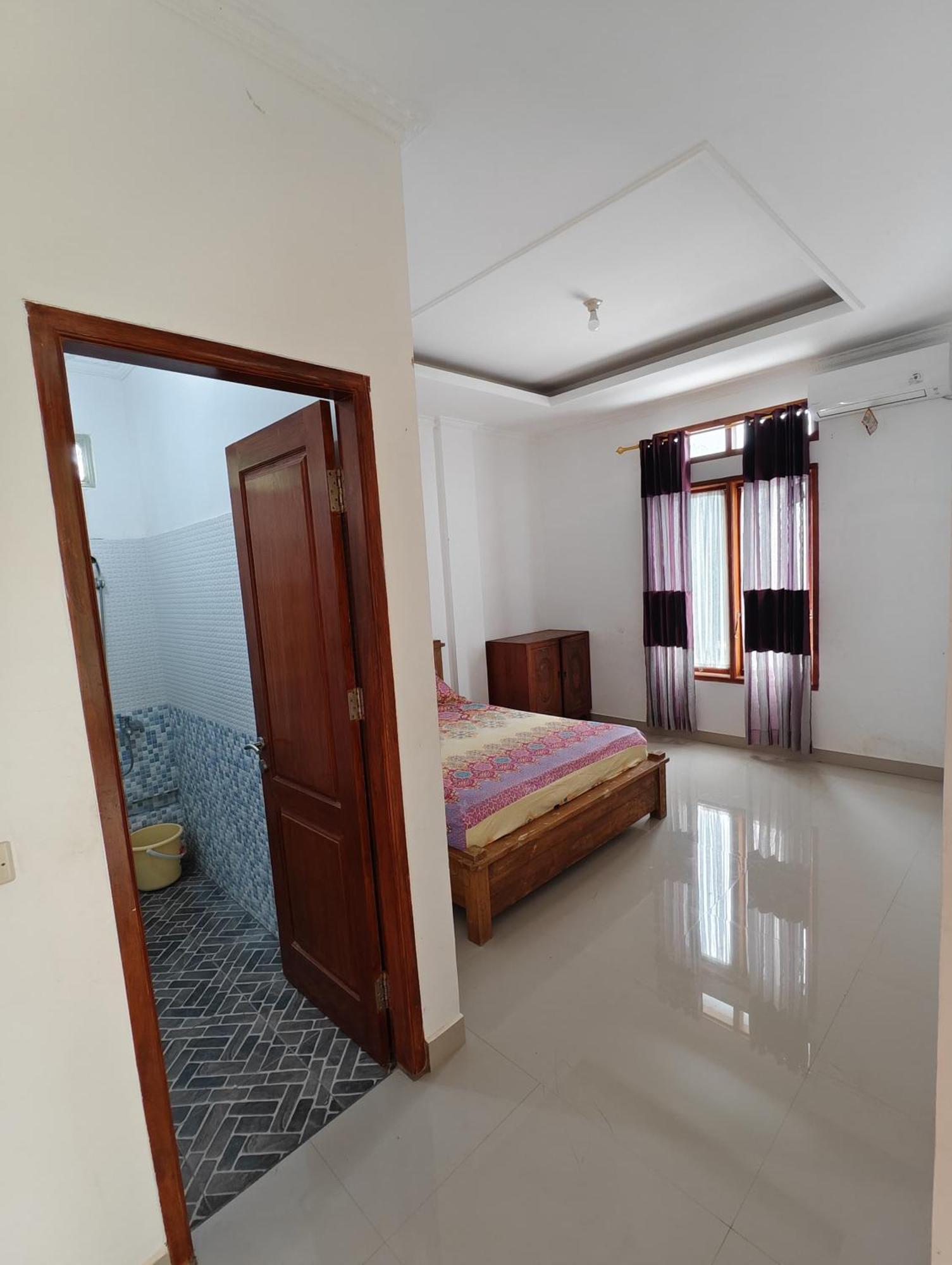 Ike'S Homestay Kuta  Екстер'єр фото